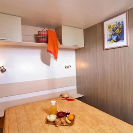 Kemping Mobile-home 30m² Avec Terrasse A - Api-1-52-172 *